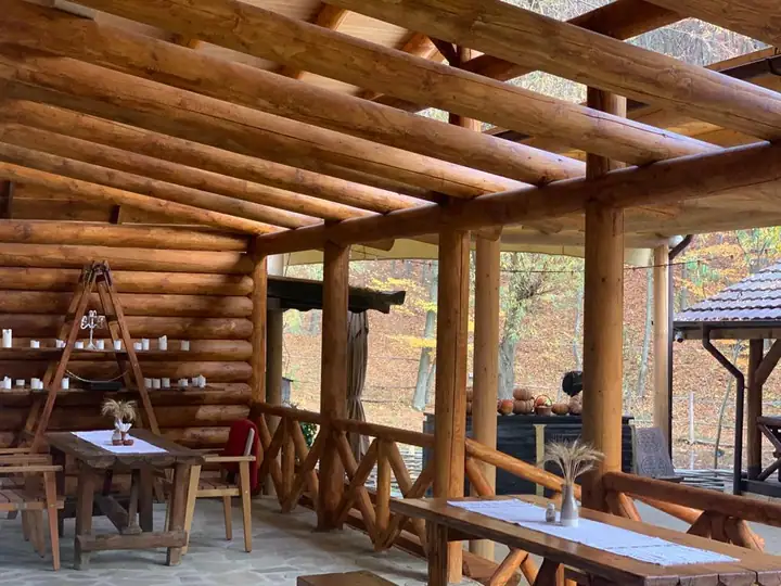 Proiect din lemn realizat de echipa DG WoodenHouse, imaginea 4