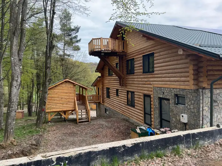 Proiect din lemn realizat de echipa DG WoodenHouse, imaginea 39