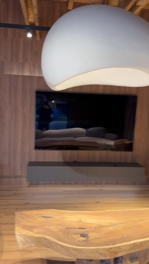 Tur video al proiectului DG WoodenHouse, secvența 4