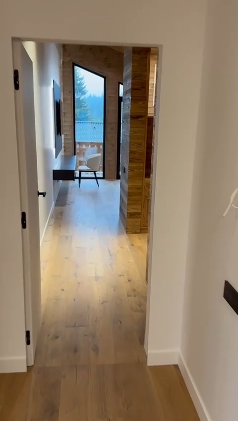 Tur video al proiectului DG WoodenHouse, secvența 9